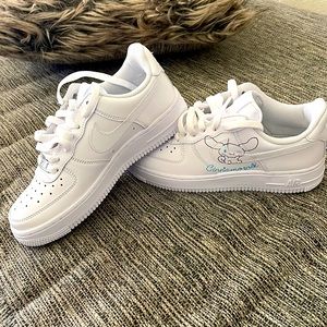 Brand new Nikes they are customized by this Sanrio- Cinnamon Roll